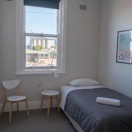 Seven Seas Hotel Carrington Eksteriør bilde